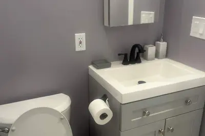 Image de Guest House in the beautiful City of Downey