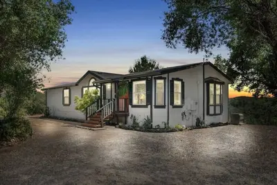 Image de Mountain Family & Pet Home - Hot Tub - Hiking Trail - Valley Back Yard View