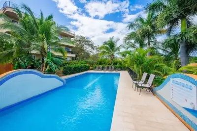 Image de Elegant 3br Oasis, Pool, Balcony & Bbq in Flamingo: Maison Blanche