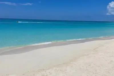 Image de Ocean View 2 Bedroom Condo in Bimini Bay