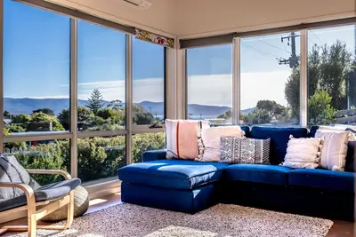 Image de The Hill House - Gorgeous views!