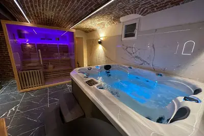 Image de Le Bijou - Appartement, Sauna et Jacuzzi - Lille