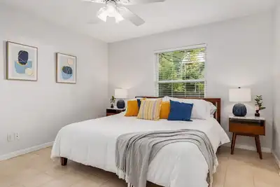 Image de Serenity Terrace🕊️ King Bed | Lounge | Coffee Bar