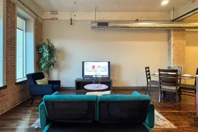 Image de 2br | Stylish | Stylish Apartment | Newly updated!