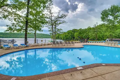 Image de Deck & Pool Access: Lake Harmony Home!