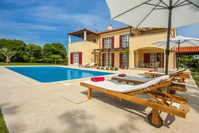 Image de Superbe maison de 4 chambres à.