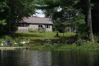 Image de Cozy waterfront house on Lake Clear Outlet - In the heart of the Adirondacks