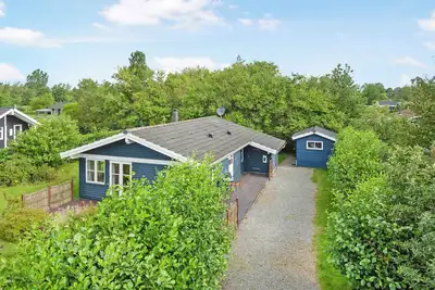 Image de Cozy cottage in a quiet area close to.