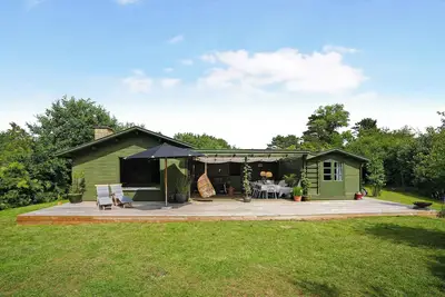 Image de Classic danish summerhouse close to.