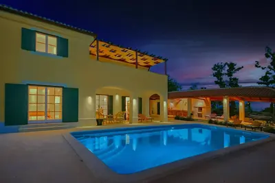 Image de Superbe maison à Butkovici avec sauna