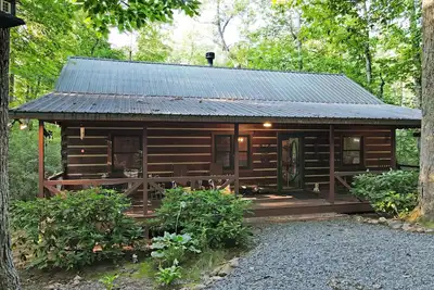Image de Laurel Creek- Blue Ridge | 2 Bed, 2 Bath | Hot Tub | Wifi | Pets Ok