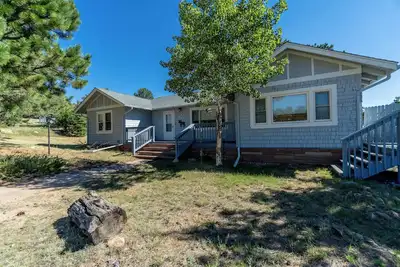 Image de Chapin Ln - Near Downtown / Pets Welcome!