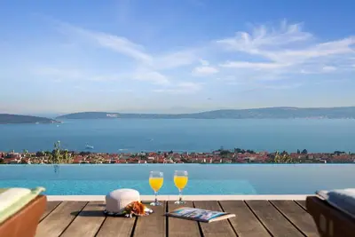 Image de Magnifique maison Ă Kastel Kambelovac