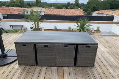 Image de Maison au Calme Avec Piscine
