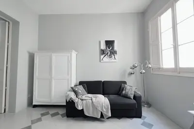 Spacious Valletta Apartment - 1br On Charming Street