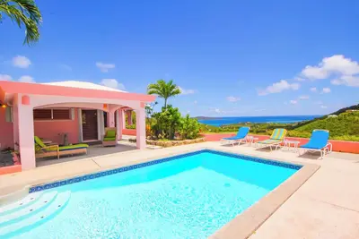 La Vie en Rose - Beautiful Views complimented by Amazing Caribbean Breezes