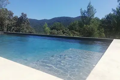 Image de Villa neuve au calme vue dégagée