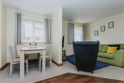 Image de Home From Home Free Parking Ground Floor Apt