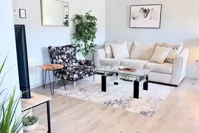 Image de Townhome, Walk to The Momentary and Trails