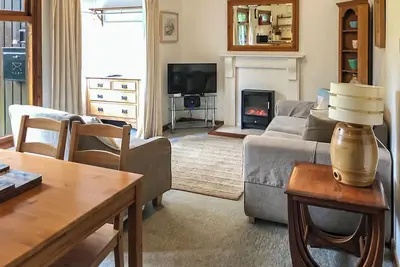 2 bedroom accommodation in Hayle