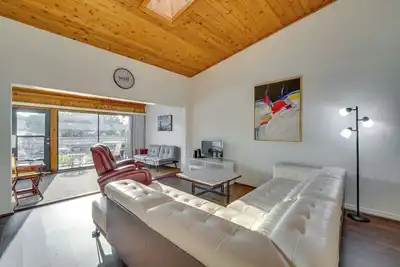 Image de Waterfront Haines City Townhome w/ Community Pool!