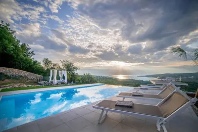 Image de Villa Castello Suzan