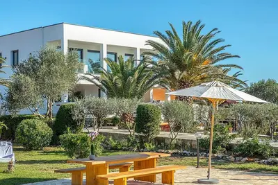 Image de Superbe maison de 5 chambres à Vir