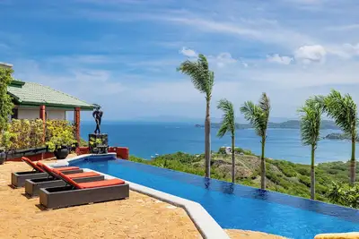 Image de Elegant Luxury Villa with Breathtaking Papagayo Bay Views