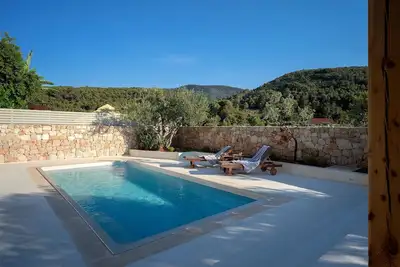 Image de Belle maison Ă Stari Grad avec WiFi