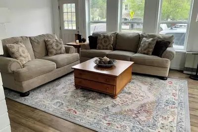 Image de Lovely 3 Bedroom Rental on the Au Sable River\n