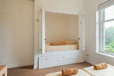 Enjoy staying in a real Dutch Mansion from 1695!