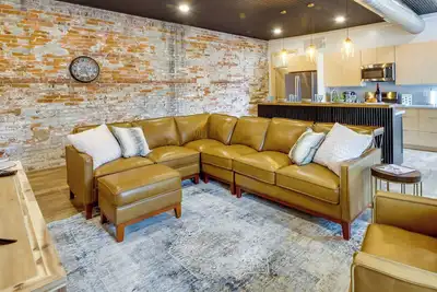 Image de Downtown Millersburg Retreat w/ Sleek Interior!