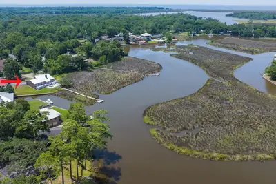 Image de Ocean Springs Waterfront Home with Amazing Views!
