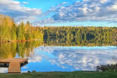 Image de Cozy Cottage on Quiet Lake