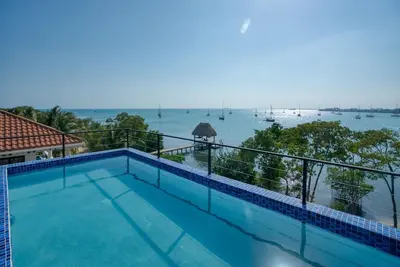 Image de Oceanfront 5 Bedroom Private Island Villa w\/ Pool