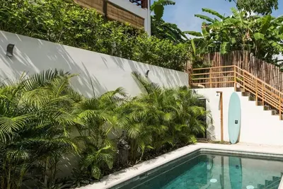 Image de Entire 8-room Luxury Boutique Surf Hotel in Santa Teresa 1 block from the beach!