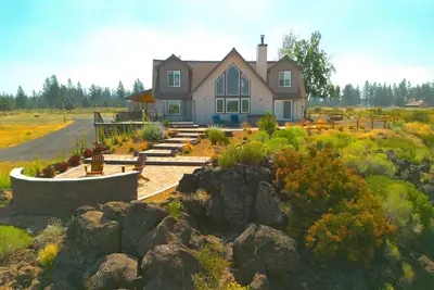 Image de Mountain View Retreat on 10 Private Acres, Minutes from all things Bend!