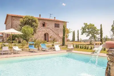 Image de Villa Dicondra: A welcoming two-story villa in the characteristic style of the Tuscan countryside, with Free Wi-Fi.