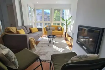 Chalet Céntrico Exclusivo con Mucha Privacidad