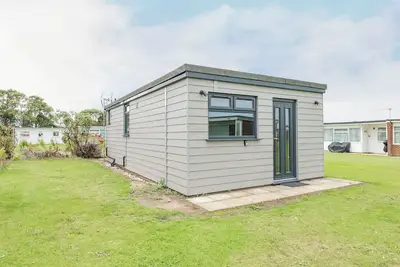 Image de Number 9, pet friendly, with pool in California, Norfolk