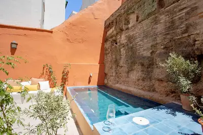 Image de Unique Sevillian House with Pool. Casa Tintes