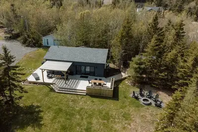 Image de Pine Cottage - Hot Tub |Kayaks | Swimming