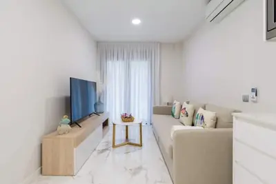 Image de Comfortable and next to the beach