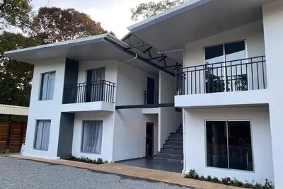 Image de New Apartment, Excellent Location