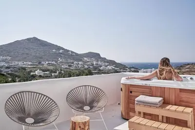 Image de Two Bedroom Petit Villa Sea View with Private Pool and Outdoor Jacuzzi