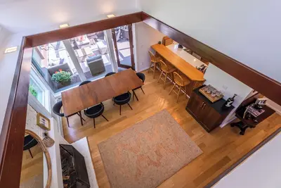 Image de Gorgeous 3bed 3 full bath, loft, living room and family room. 2 fp, pool table