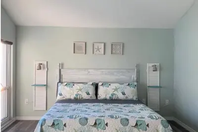 Image de Entire Condominium at Madeira Beach Yacht Club