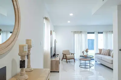 Image de New Villa Serenity - 5 Br home for big groups - Near Florida Keys