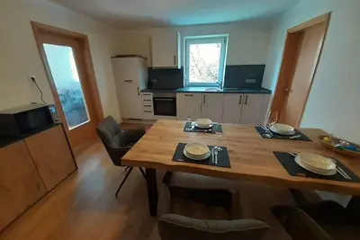 Image de GemĂĽtliche Ferienwohnung fĂĽr bis zu FĂĽnf Persone mit Terrasse