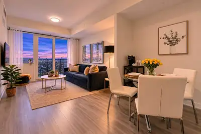 Image de 28th floor luxury 1 bedroom 1 bathroom condo in heart of Toronto | sleep up to 4